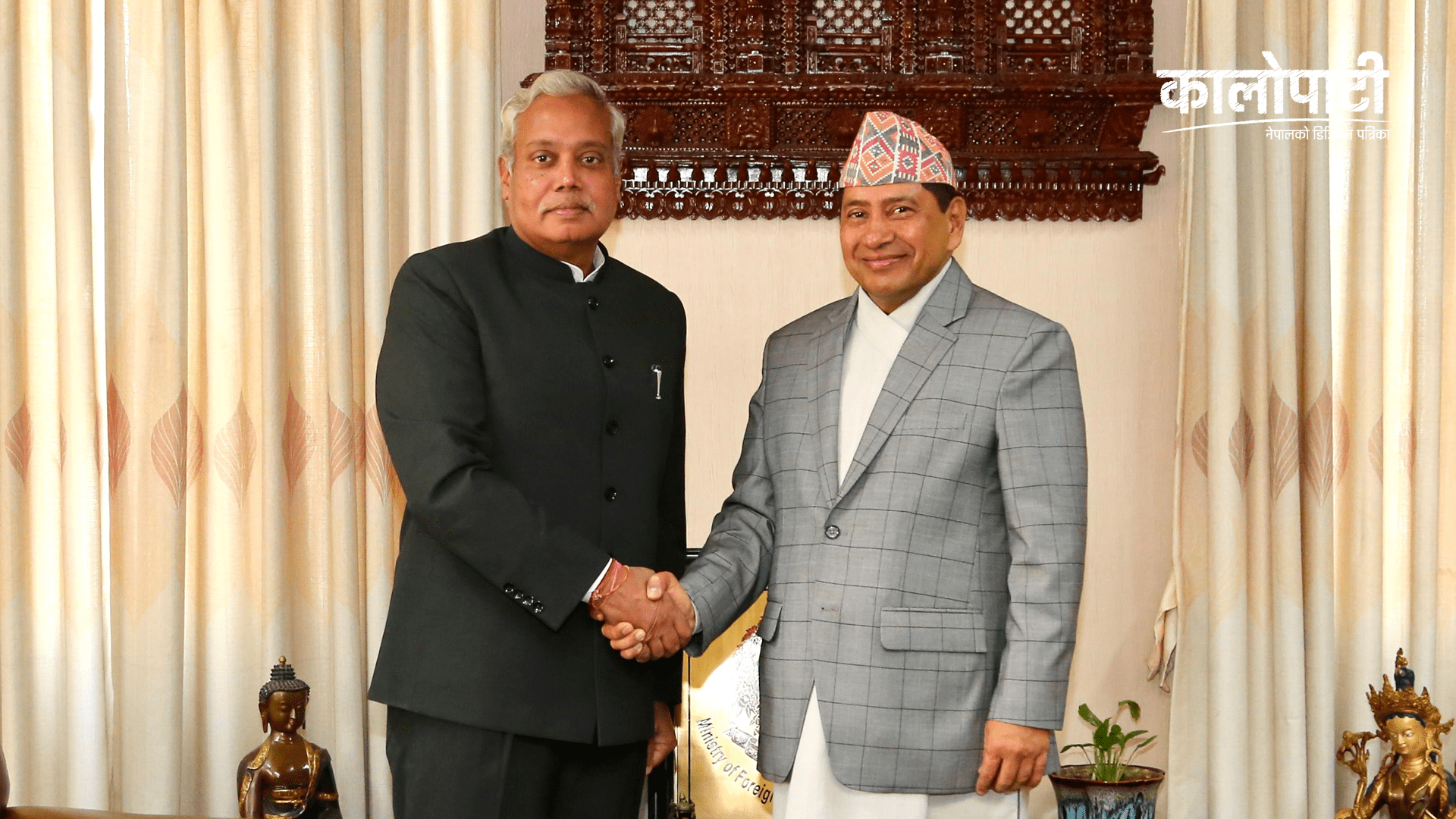 परराष्ट्रमन्त्री श्रेष्ठ र भारतीय राजदूत श्रीवास्तवबीच भेटवार्ता